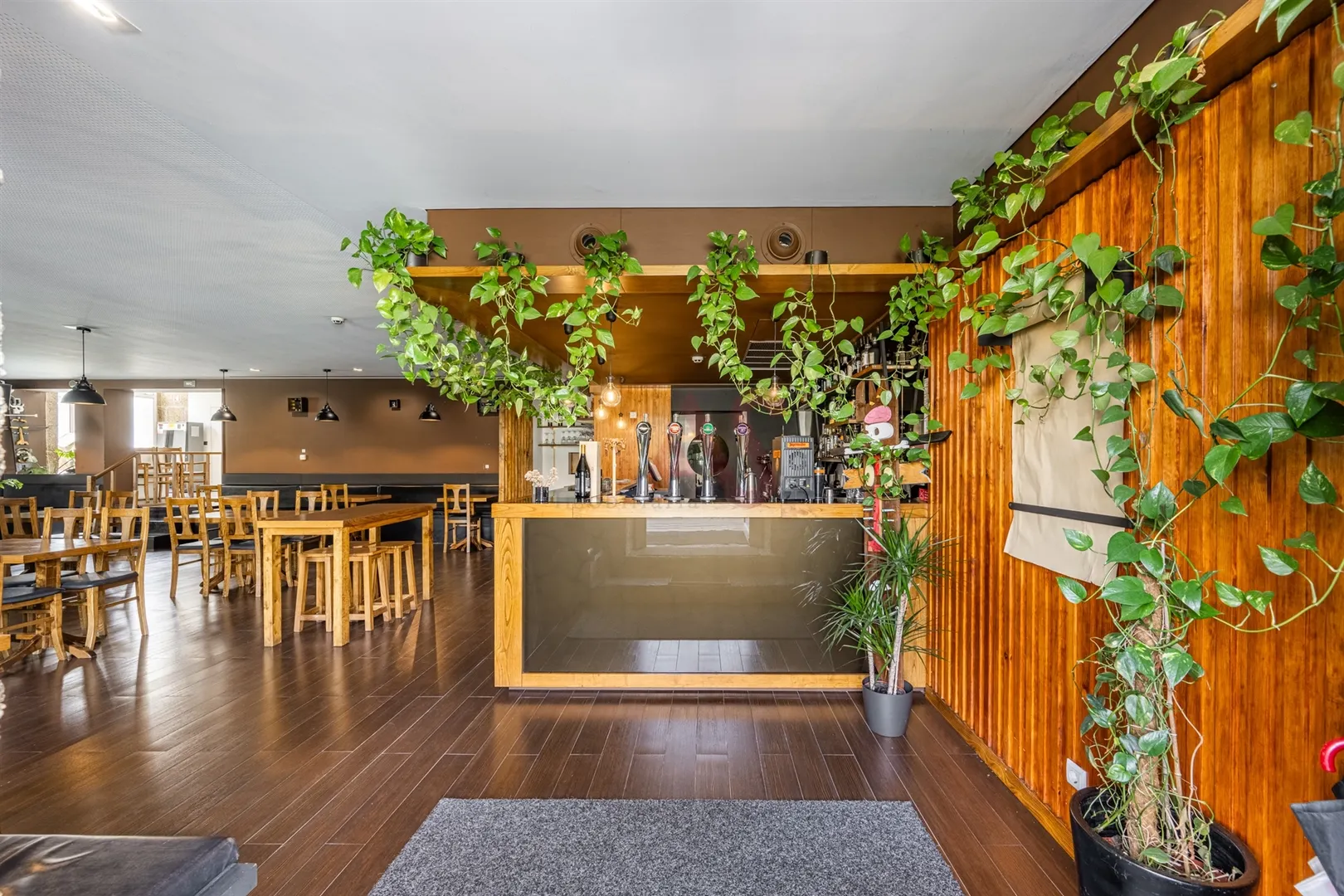 Bar/Restaurante T0 - Creixomil, Guimares, Braga - Miniatura: 6/9