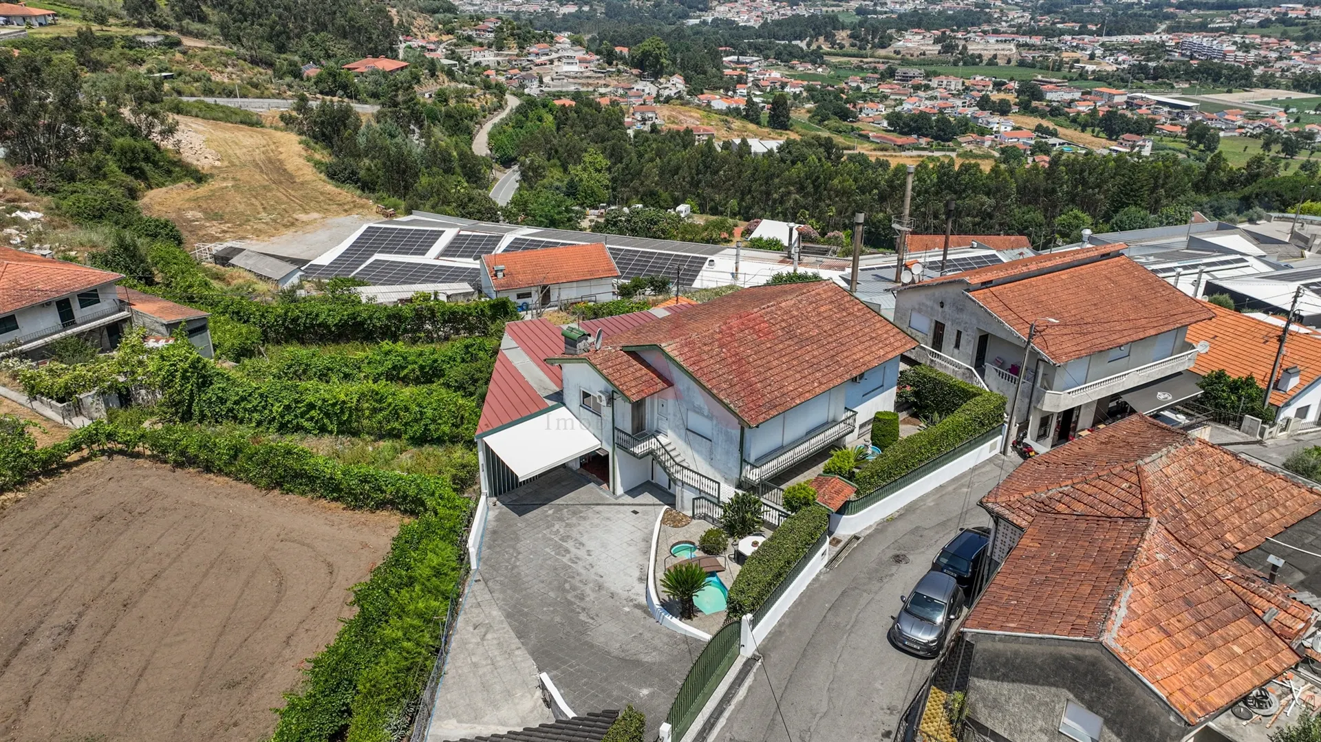 Moradia T5 - Santa Eullia, Vizela, Braga - Miniatura: 1/9
