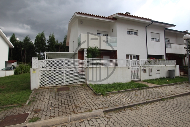 Moradia T3 - Antas, Vila Nova de Famalico, Braga - Imagem grande