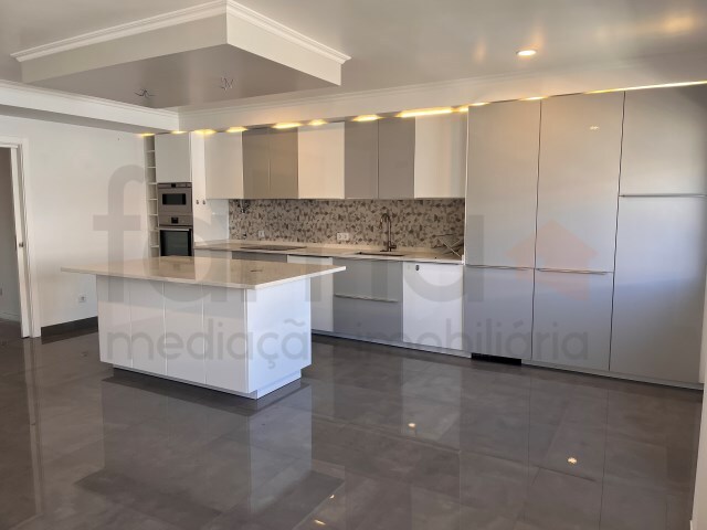 Apartamento T4 - �guas Livres, Amadora, Lisboa - Imagem grande