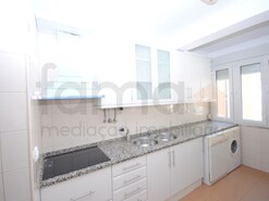Apartamento T2 - Alg�s, Oeiras, Lisboa