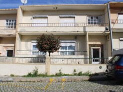 Moradia T3 - Laranjeiro, Almada, Set�bal