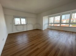 Apartamento T1 - Carnaxide e Queijas, Oeiras, Lisboa