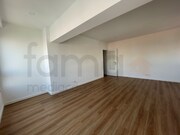 Apartamento T1 - Carnaxide e Queijas, Oeiras, Lisboa - Miniatura: 3/9