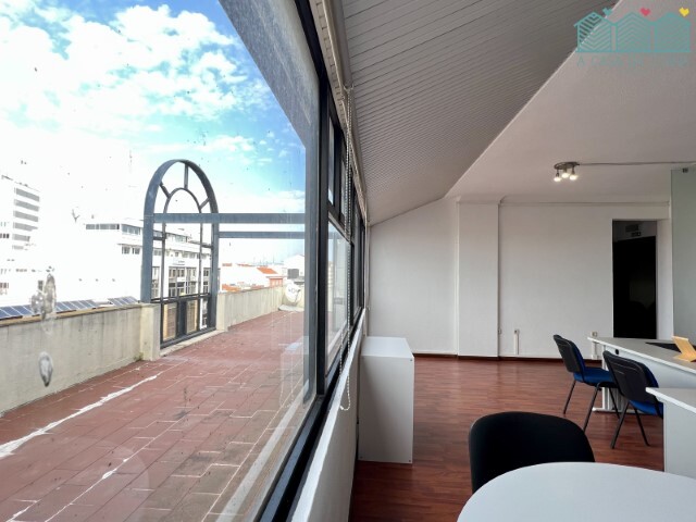Escritório - Glória, Aveiro, Aveiro - Imagem grande