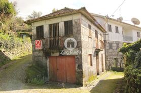 Moradia T2 - Quinches, Fafe, Braga