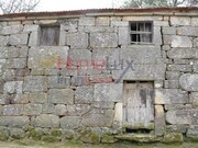 Moradia T2 - Reigoso, Oliveira de Frades, Viseu - Miniatura: 1/9