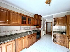 Apartamento T4 - Almacave, Lamego, Viseu
