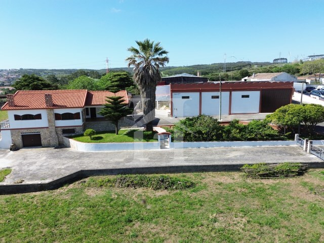 Moradia T3 - Olho Marinho, bidos, Leiria - Imagem grande