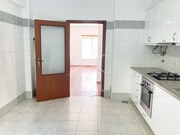 Apartamento T2 - Marrazes, Leiria, Leiria - Miniatura: 3/9
