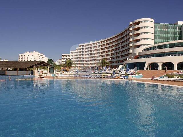 Hotel/Residencial T2 - Olhos de gua, Albufeira, Faro (Algarve) - Imagem grande