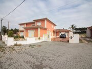 Moradia > T6 - Bidoeira de Cima, Leiria, Leiria - Miniatura: 2/9