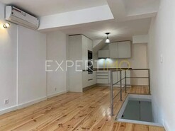 Com�rcio - �guas Livres, Amadora, Lisboa