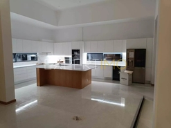 Moradia T4 - N�o Definido, N�o Definido, N�o Definido - Miniatura: 11/24