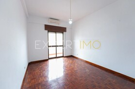 Apartamento T2 - N�o Definido, N�o Definido, N�o Definido - Miniatura: 9/10