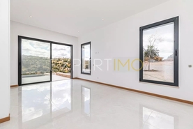 Moradia T4 - N�o Definido, N�o Definido, N�o Definido - Miniatura: 19/24