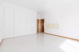 Moradia T4 - N�o Definido, N�o Definido, N�o Definido - Miniatura: 24/24