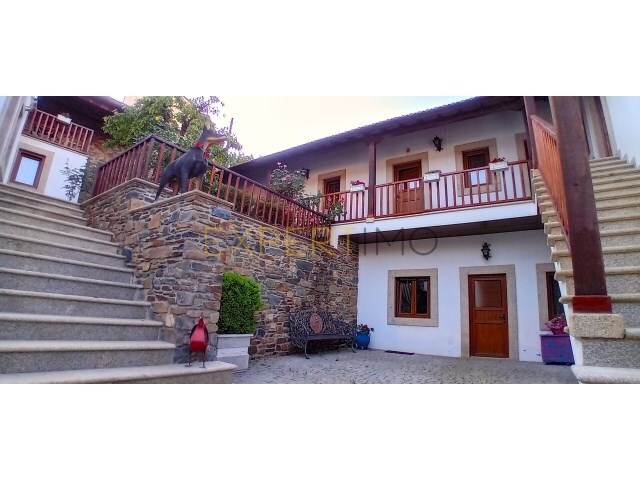 Moradia > T6 - Rabal, Bragança, Bragança - Imagem grande