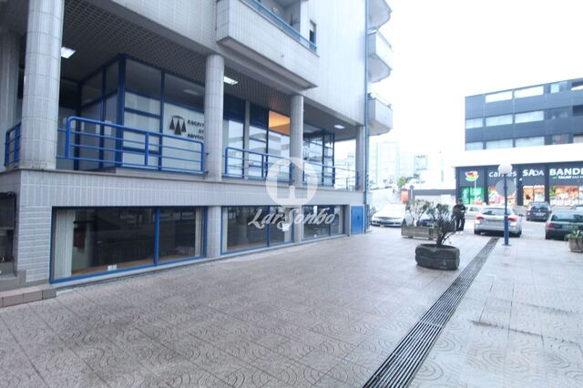 Loja - F�nzeres, Gondomar, Porto - Imagem grande