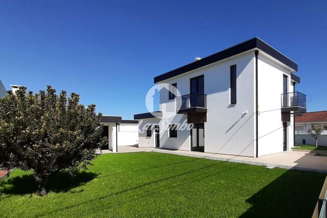 Moradia T4 - Esmoriz, Ovar, Aveiro - Imagem grande