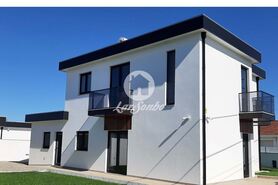 Moradia T4 - Esmoriz, Ovar, Aveiro - Miniatura: 39/39