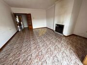 Apartamento T3 - Oliveira de Azemeis, Oliveira de Azemis, Aveiro - Miniatura: 4/9