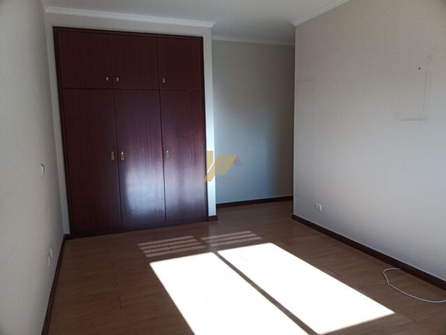 Apartamento T2 - Paços de Brandão, Santa Maria da Feira, Aveiro - Imagem grande