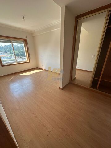 Apartamento T2 - S�o Jo�o de Ver, Santa Maria da Feira, Aveiro - Imagem grande
