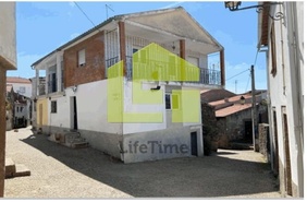 Moradia T3 - Vila Flor, Vila Flor, Bragana