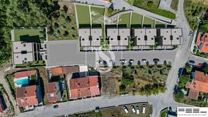 Moradia T3 - Tebosa, Braga, Braga - Miniatura: 1/19