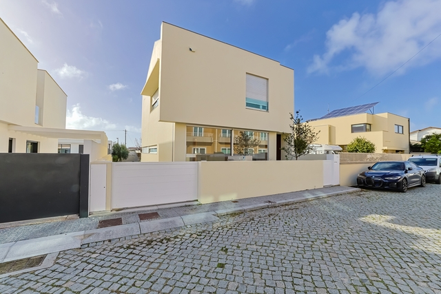 Moradia T3 - P�voa de Varzim, P�voa de Varzim, Porto - Imagem grande