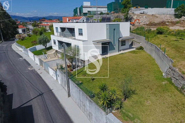 Moradia T3 - Prazins, Guimar�es, Braga - Imagem grande