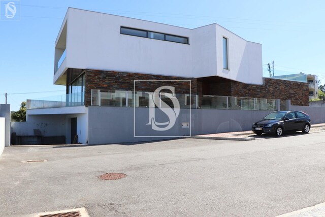 Moradia T4 - Abade de Neiva, Barcelos, Braga - Imagem grande