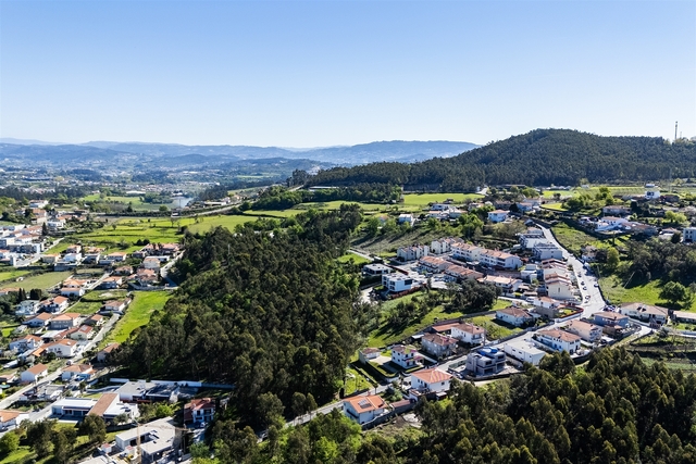 Terreno Urbano T2 - Mogege, Vila Nova de Famalic�o, Braga - Imagem grande