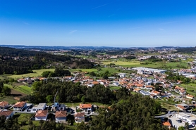 Terreno Urbano T2 - Mogege, Vila Nova de Famalic�o, Braga - Miniatura: 73/78