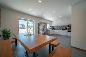 Moradia T3 - Caldas de Vizela, Vizela, Braga - Miniatura: 23/27