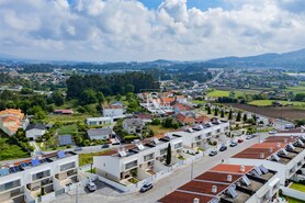 Moradia T4 - Gamil, Barcelos, Braga - Miniatura: 2/72