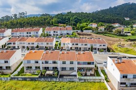 Moradia T4 - Gamil, Barcelos, Braga - Miniatura: 69/72