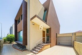 Moradia T3 - Agu�adoura, P�voa de Varzim, Porto