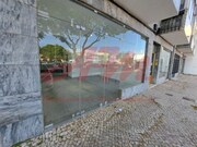 Loja - Mina de gua, Amadora, Lisboa