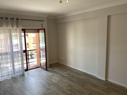 Apartamento T1 - Gl�ria, Aveiro, Aveiro - Miniatura: 1/11