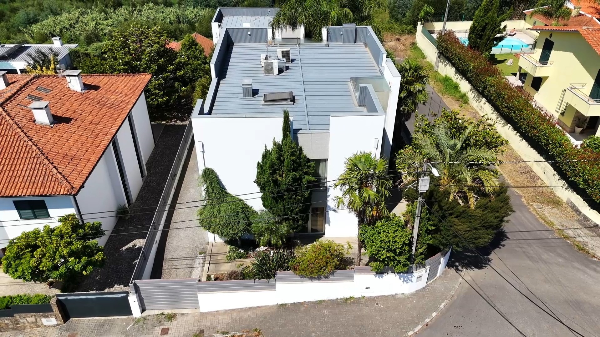 Moradia T4 - Santiago de Riba-Ul, Oliveira de Azem�is, Aveiro - Miniatura: 1/30