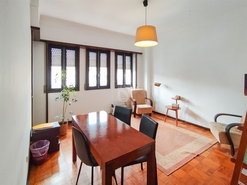 Moradia T4 - Gl�ria, Aveiro, Aveiro - Miniatura: 2/12