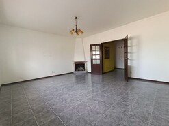 Apartamento T3 - Marinha Grande, Marinha Grande, Leiria