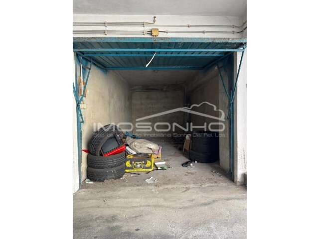 Garagem - Marinha Grande, Marinha Grande, Leiria - Imagem grande