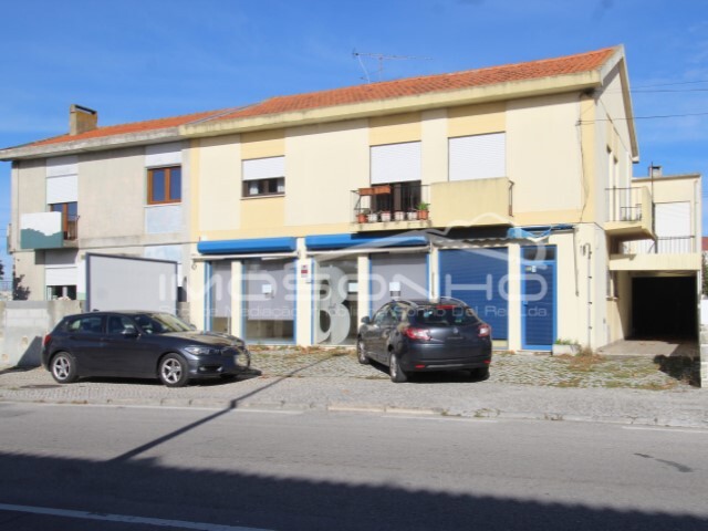 Pr�dio - Marinha Grande, Marinha Grande, Leiria - Imagem grande
