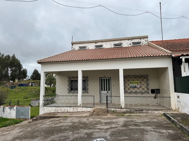 Moradia T3 - Santa Margarida da Coutada, Const�ncia, Santar�m - Imagem grande