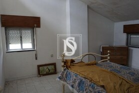 Moradia T3 - Santa Margarida da Coutada, Const�ncia, Santar�m - Miniatura: 2/26