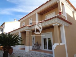 Moradia T5 - Torres Novas, Torres Novas, Santar�m