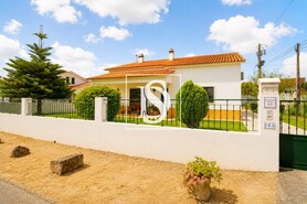 Moradia T3 - Casais, Tomar, Santar�m